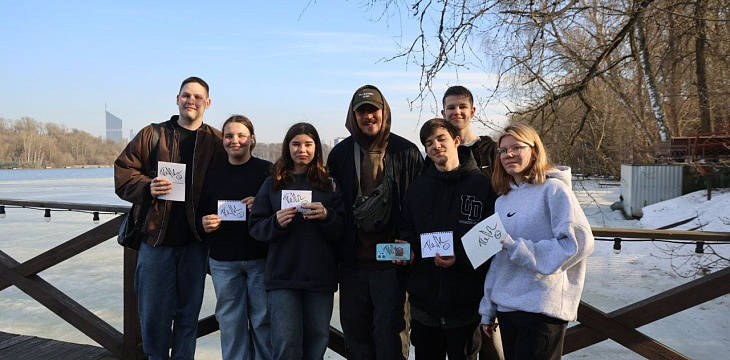 Вместо скучных лекций: почему в лагере SOS профессии пробуют руками Вместо скучных лекций: почему в лагере SOS профессии пробуют руками