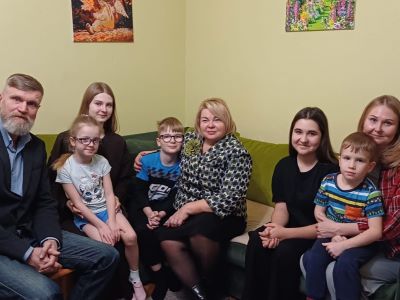 Детскую деревню SOS Пушкин посетила Уполномоченный по правам ребёнка в Ленобласти Татьяна Толстова
